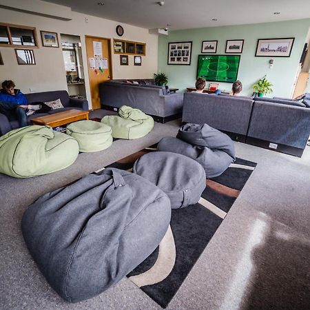 Adventure Queenstown Hostel Bagian luar foto